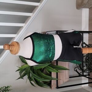 Shimmy Shimmy Inc Crop Top & Short Set